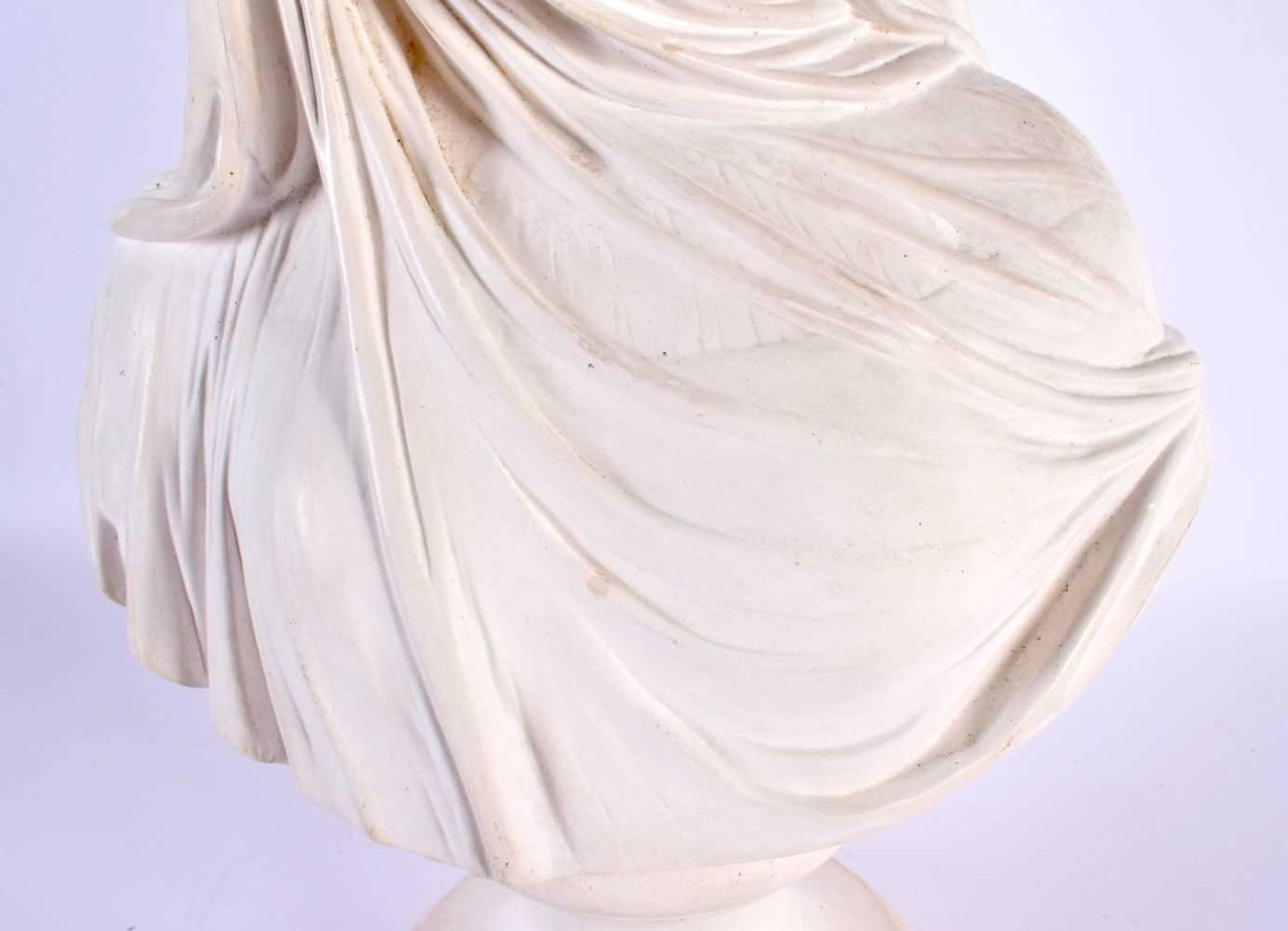 A LARGE EARLY 20TH CENTURY EUROPEAN PLASTER FIGURE OF A VEILED FEMALE modelled upon a pedestal. 38 - Image 3 of 8