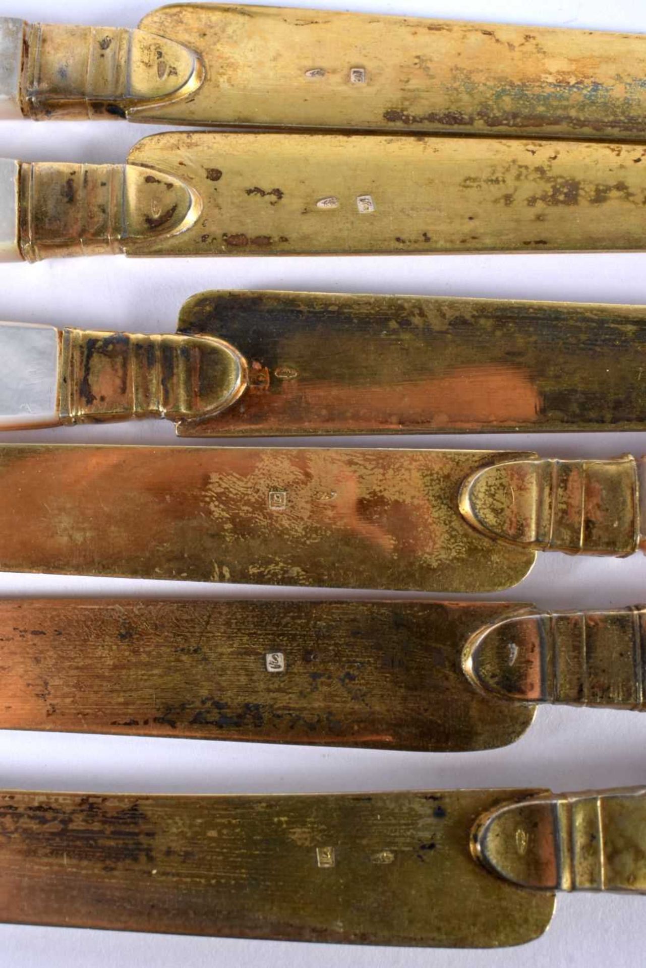 A SET OF SIX ANTIQUE SILVER GILT AND MOTHER OF PEARL KNIVES. 203 grams. 20cm long. (6) - Image 3 of 3