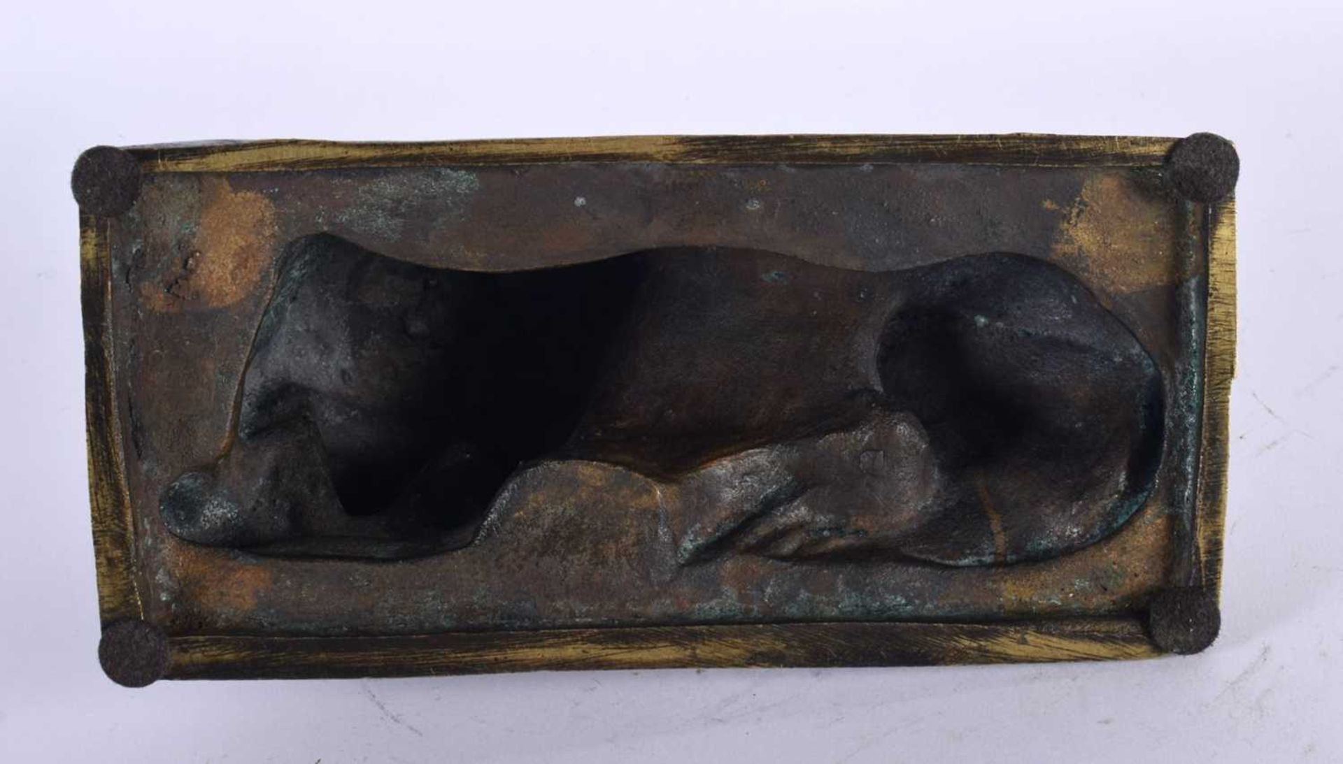 A LOVELY EARLY 19TH CENTURY REGENCY BRONZE MODEL OF A recumbent LION modelled upon a naturalistic - Image 4 of 11