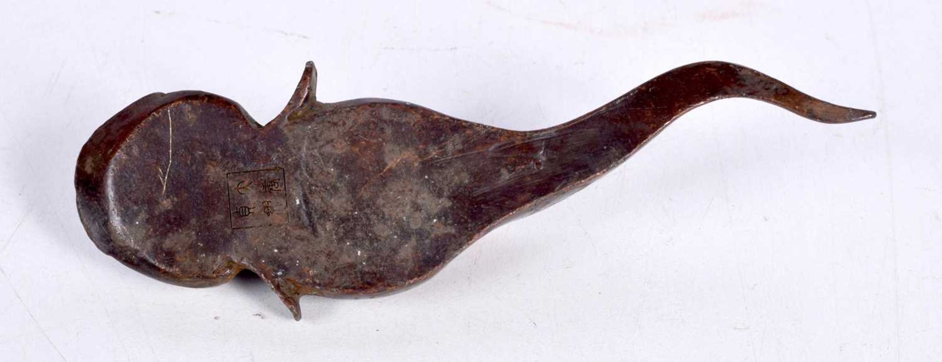 A BRONZE MODEL OF A CATFISH. 12.3cm x 4cm x 1.8 cm, weight 174g - Image 3 of 3