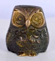 A small bronze owl 5 cm.