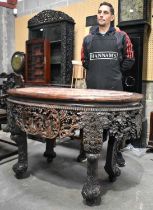 A FINE AND RARE LARGE 19TH CENTURY CHINESE CARVED HONGMU HARDWOOD MARBLE INSET TABLE Qing,