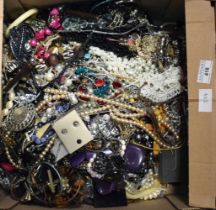 ASSORTED COSTUME JEWELLERY. (qty)