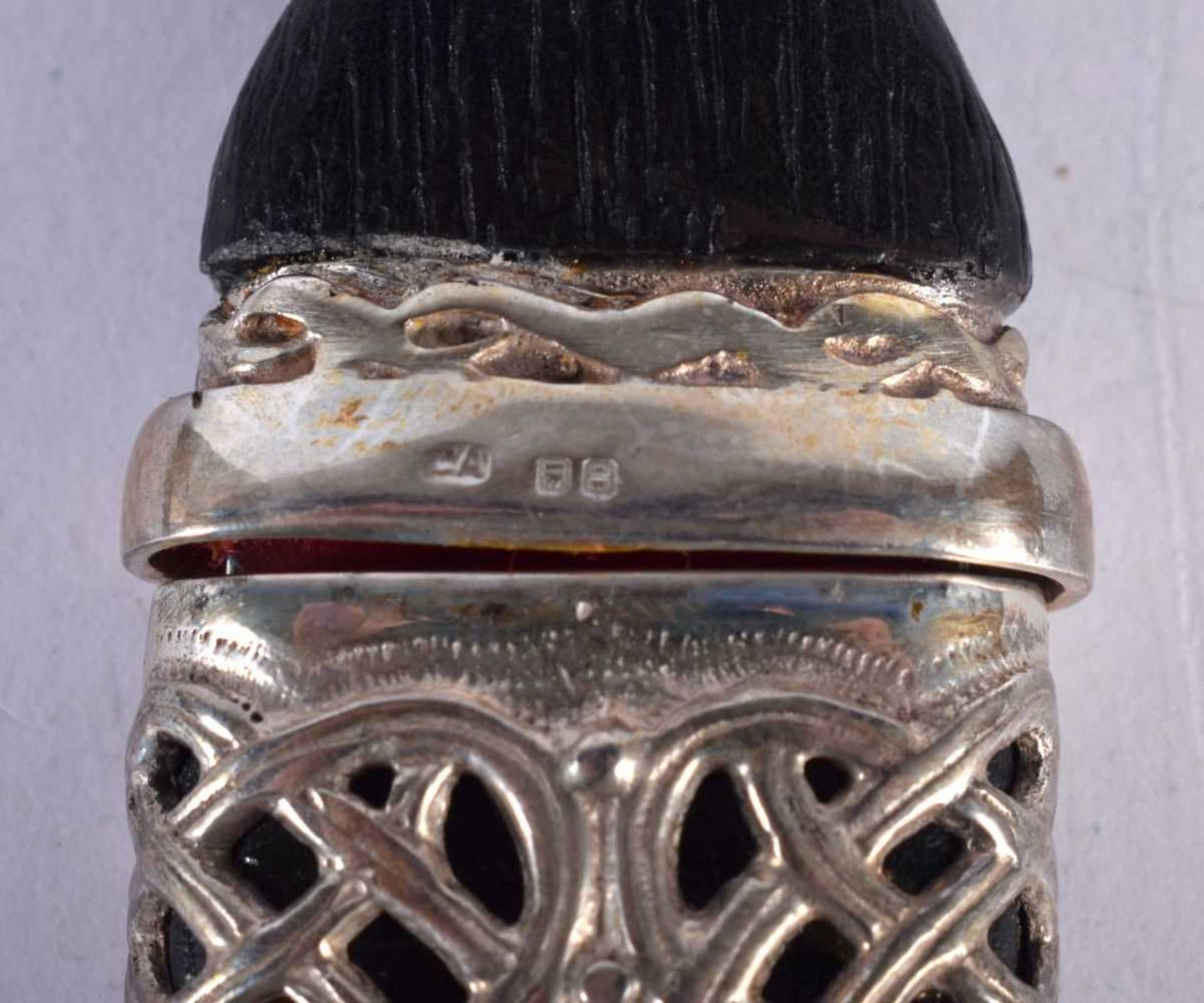 A Boxed Scottish Sterling Silver Mounted Sgian Dubh Dirk, Edinburgh 1975, Celtic Art Limited. - Image 5 of 5