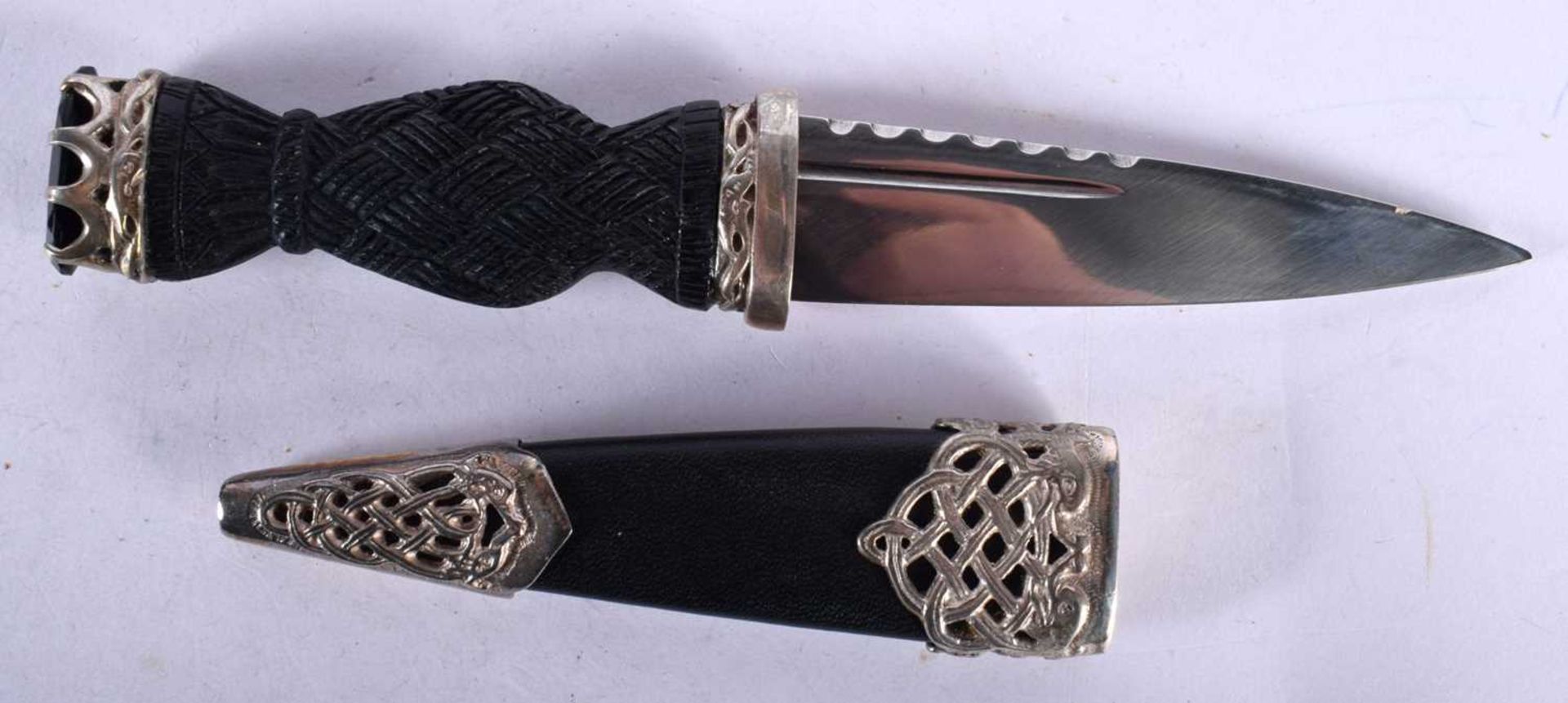 A Boxed Scottish Sterling Silver Mounted Sgian Dubh Dirk, Edinburgh 1975, Celtic Art Limited. - Image 4 of 5