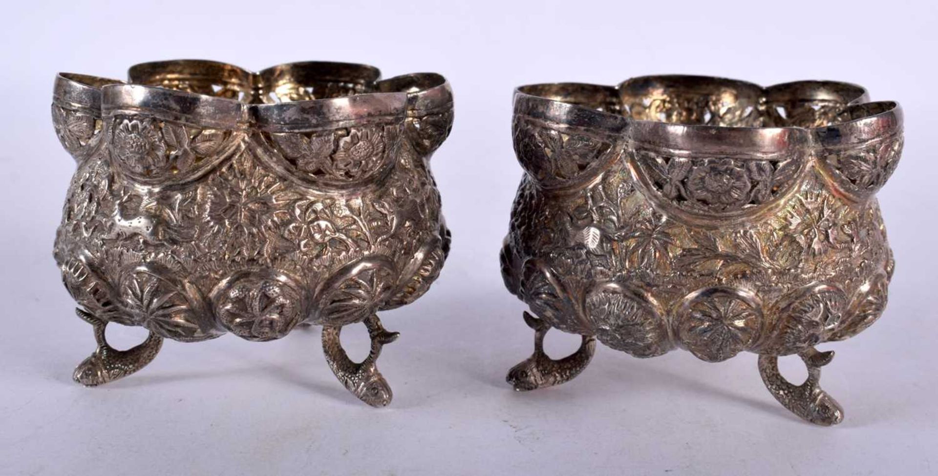 A Pair of Middle Eastern / Indian Silver Gilt Lined Condiment Bowls with Fish Feet. 7.7cm x 5.9cm, - Image 2 of 4