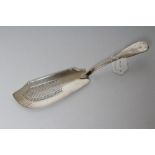 A LATE GEORGE III SILVER FISH SLICE, maker Eley, Fearn & Chawner, London 1813, in Fiddle pattern,