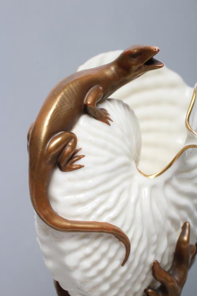 A LATE VICTORIAN ROYAL WORCESTER NAUTILUS VASE surmounted by a lizard, raised upon a bronzed and - Image 2 of 6