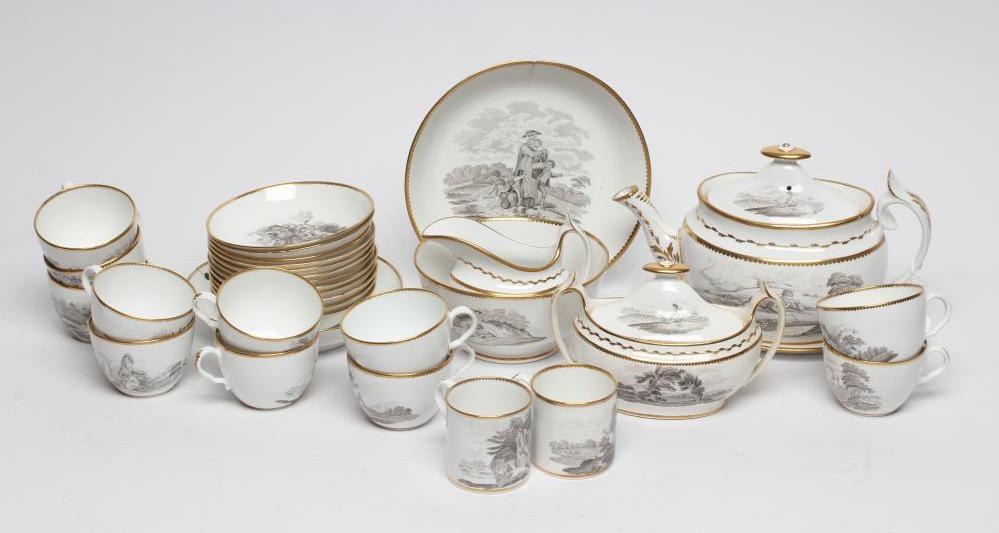 A SPODE PORCELAIN PART TEA AND COFFEE SERVICE, c.1800, bat printed with pattern No.1922, with