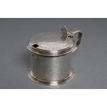 AN EARLY VICTORIAN SILVER DRUM MUSTARD, maker Reily & Storer, London 1839, of plain cylindrical