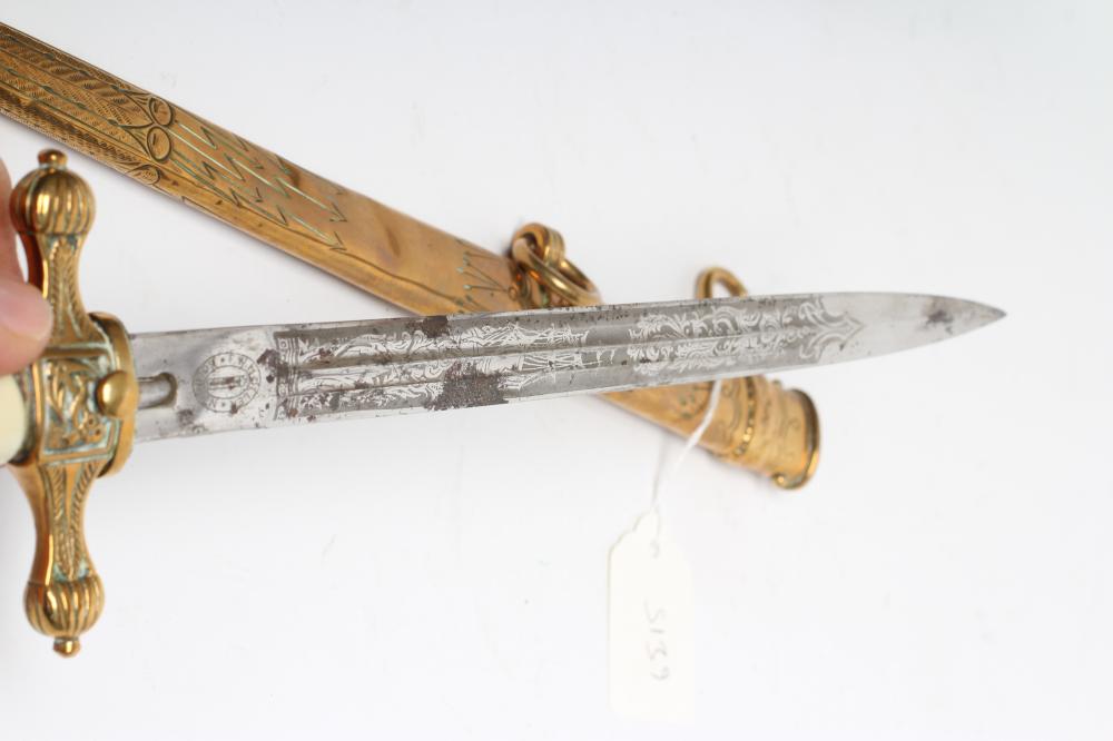 A GERMAN THIRD REICH NAVAL OFFICER'S DAGGER, the 10" twin fullered blade etched with ships and an - Bild 3 aus 13