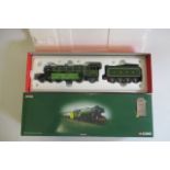 Corgi resin cast Flying Scotsman locomotive in L.N.E.R. green, boxed, F (Est. plus 21% premium