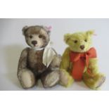 Two Steiff musical bears, comprising a 30cm English bear, and a 29cm blond bear (Est. plus 21%