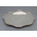 A LOW PEDESTAL DISH, maker Adie Bros. Ltd., Birmingham 1936, the slightly dished octagonal bowl with