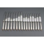 A SET OF EIGHT TABLE KNIVES, maker Mappin & Webb, Sheffield 1966, with Old English pattern hollow