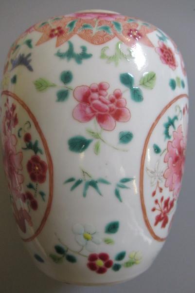 A CHINESE PORCELAIN FAMILLE ROSE JAR of ovoid form painted with roundels of peonies on a scattered - Image 7 of 13