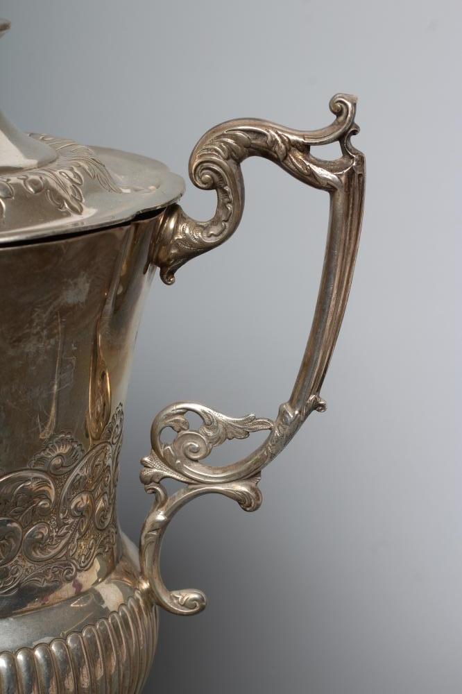 A PEDESTAL TROPHY CUP AND COVER, maker P. A. Schroepfer & Co., Birmingham 1911, of baluster form - Image 3 of 6