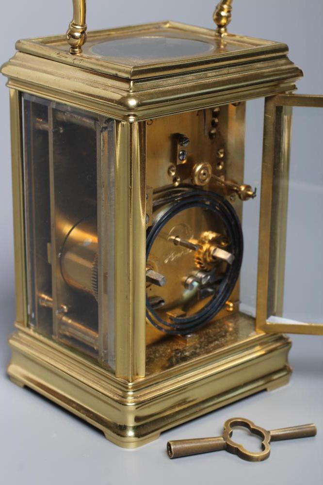 A BRASS CASED CARRIAGE CLOCK, the twin barrel movement with platform escapement striking on a - Image 3 of 3