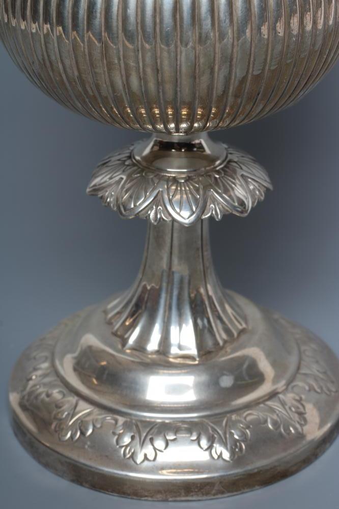 A PEDESTAL TROPHY CUP AND COVER, maker P. A. Schroepfer & Co., Birmingham 1911, of baluster form - Image 4 of 6