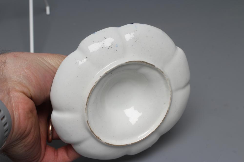 A CHELSEA PORCELAIN CHAMBERSTICK, c.1770, of dished lobed circular form with tulip socket issuing - Image 5 of 5