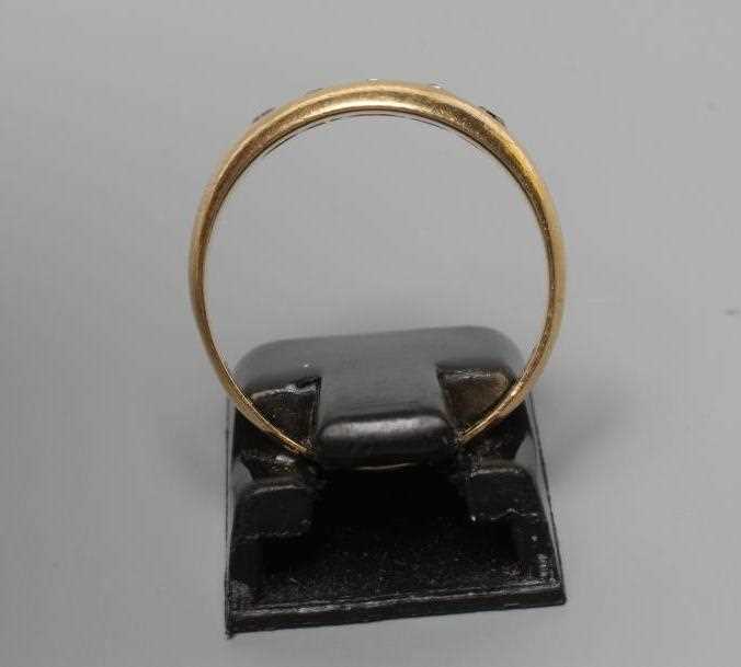 A LATE VICTORIAN DIAMOND RING, set with five mix cut stones in a boat panel to a plain 18ct gold - Image 3 of 3