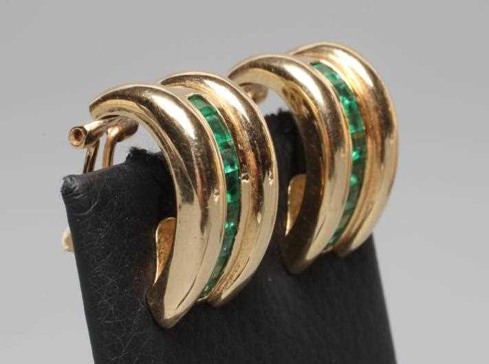 A PAIR OF EMERALD FRENCH CLIP EARRINGS to match the previous lot, each set with eight stones, - Image 2 of 2
