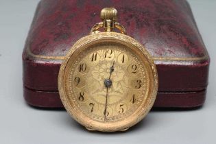 A LADY'S TOP WIND FOB WATCH, the foliate engraved gilt dial with black Arabic numerals to the