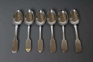 A SET OF THREE VICTORIAN SCOTTISH SILVER DESSERT SPOONS, maker Mackay, Cunningham & Co., Edinburgh