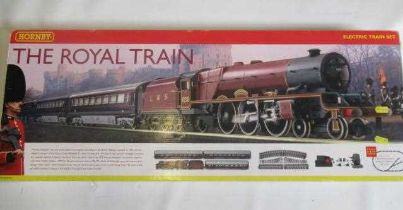 Hornby The Royal Train, Princess locomotive, coaches, track and controller, boxed E (Est. plus 24%