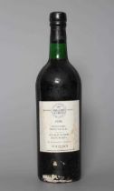 1 bottle Massandra, 1938, white muscat, Sotheby's label (Est. plus 24% premium inc. VAT) Condition