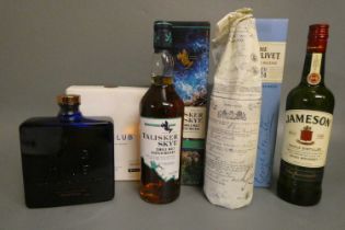 4 bottles of whisky, comprising 1 boxed Talisker Skye single malt, 45.8%, 1 boxed Glenlivet Founders