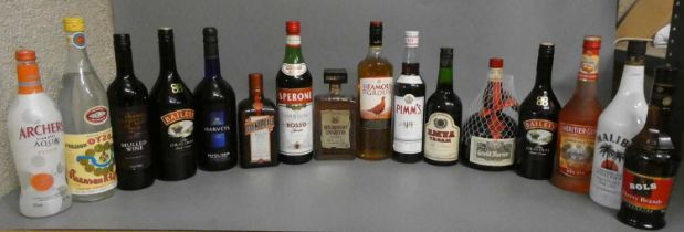 A quantity of mixed spirits & liqueurs, including 1 litre Famous Grouse, 1 litre Grand Marnier, 1