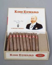 1 box of 45 King Edward Invincible Deluxe cigars (Est. plus 24% premium inc. VAT) Condition