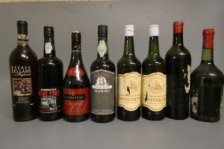 8 bottles of alcohol, comprising 1 vintage bottle Laroque bordeaux, 1 Domaines Meffre, 2 Hanover