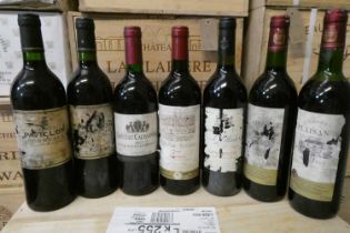 7 bottles red Bordeaux, comprising 2 1998 Ch. Plaisance, Bergerac, 2 Ch. Du Pavillon, 1 1993 Ch.