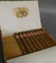 1 box of 21 Romeo y Julieta petit coronas cigars (Est. plus 24% premium inc. VAT) Condition