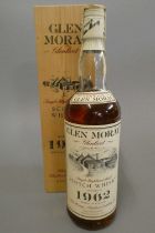 1 bottle Glen Moray 24 year old vintage Highland single malt whisky, Distilled in 1962, aged in