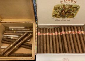 23 Romeo Y Julieta Arguelles Habana cigars in a Punch box, together with another box containing 3