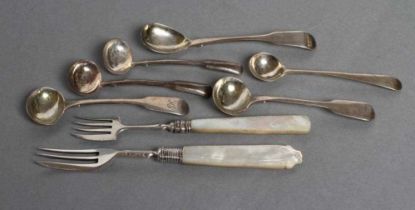 A PAIR OF GEORGE III SILVER SALT SPOONS, maker Joseph Taylor, Birmingham 1816, in Fiddle pattern,