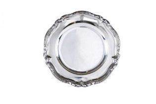 AN EARLY VICTORIAN SILVER PLATE, maker Paul Storr, London 1838, of lobed circular form, the reeded