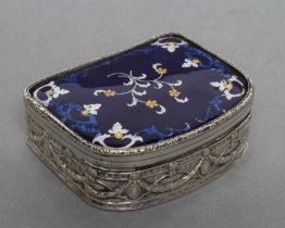 A GERMAN TABLE SNUFF BOX, 19th century, possibly Cologne, of "D" form with chased swags pendant from