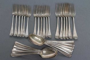 A SILVER PART TABLE SERVICE, maker's mark J R & S, Sheffield 1925, in Rat Tail pattern, comprising