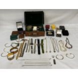 A quantity of silver jewellery to include 2 bracelets, 3 necklaces, a ring and an ingot (approx
