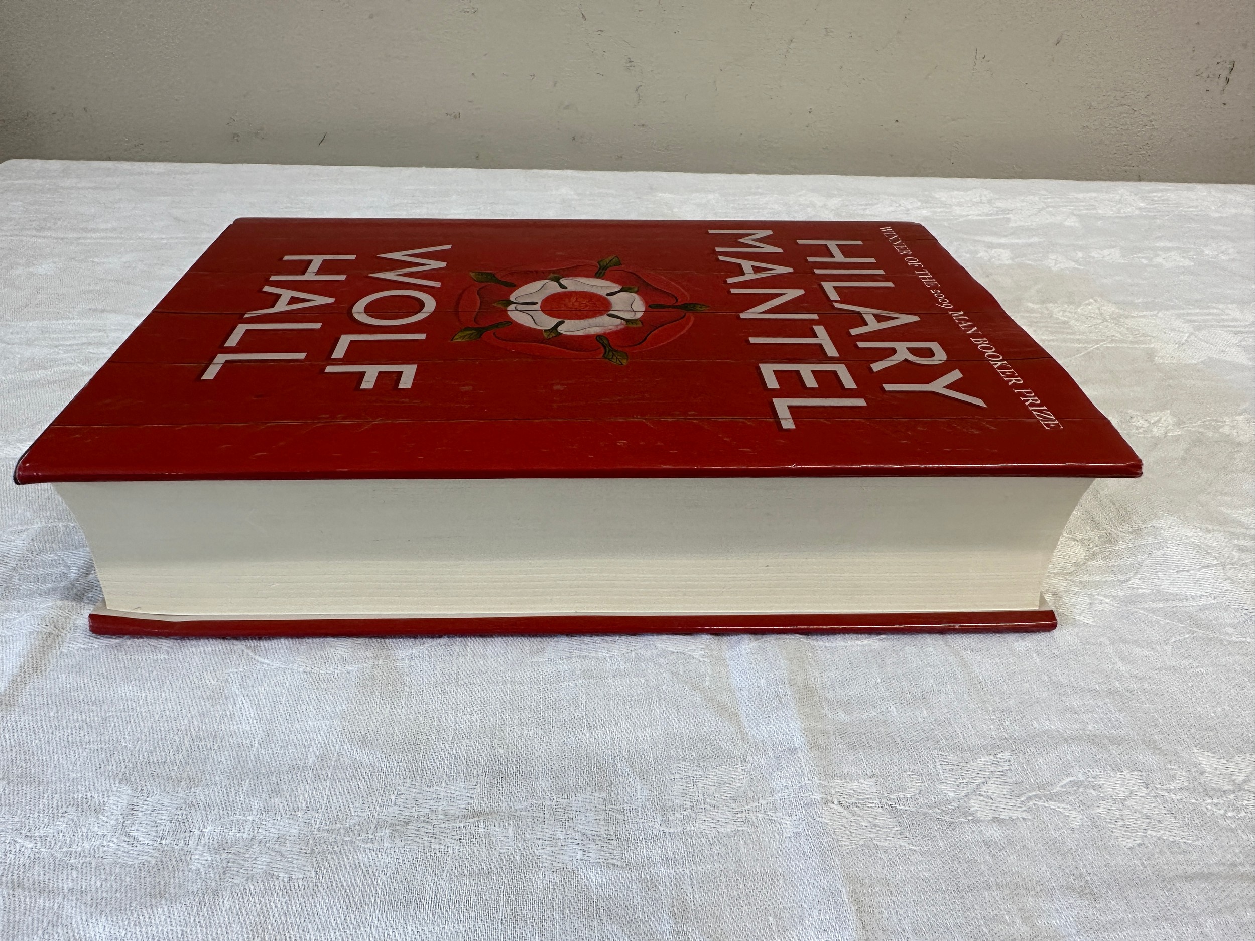 Hilary Mantel: Four first editions, published London by Fourth Estate, to include : 'Wolf Hall' 2009 - Image 6 of 29