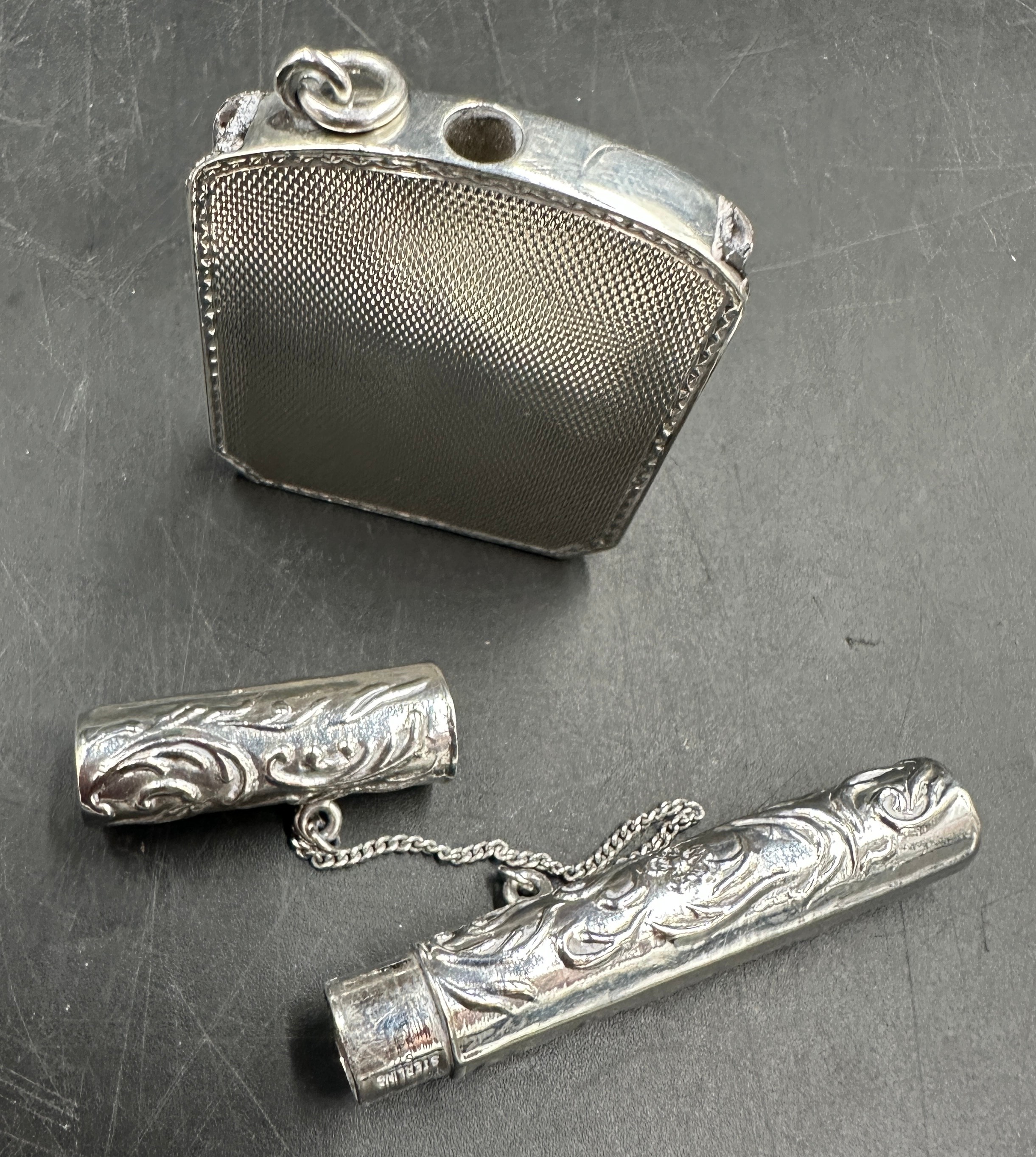 A collection of six hallmarked silver mother of pearl fruit knives and a cylindrical case with - Image 5 of 8