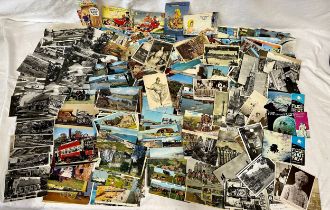 Approximately 450 mixed photograph postcards mainly 1940/50/60's of UK and abroad to include 2