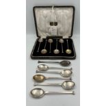 A set of six boxed silver teaspoons Birmingham 1927 and six teaspoons London 1934. Total weight