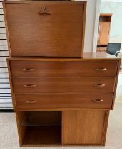 A mid 20thC Staples Ladderax teak and cast metal lounge unit comprising two ladders, 6 long and 2