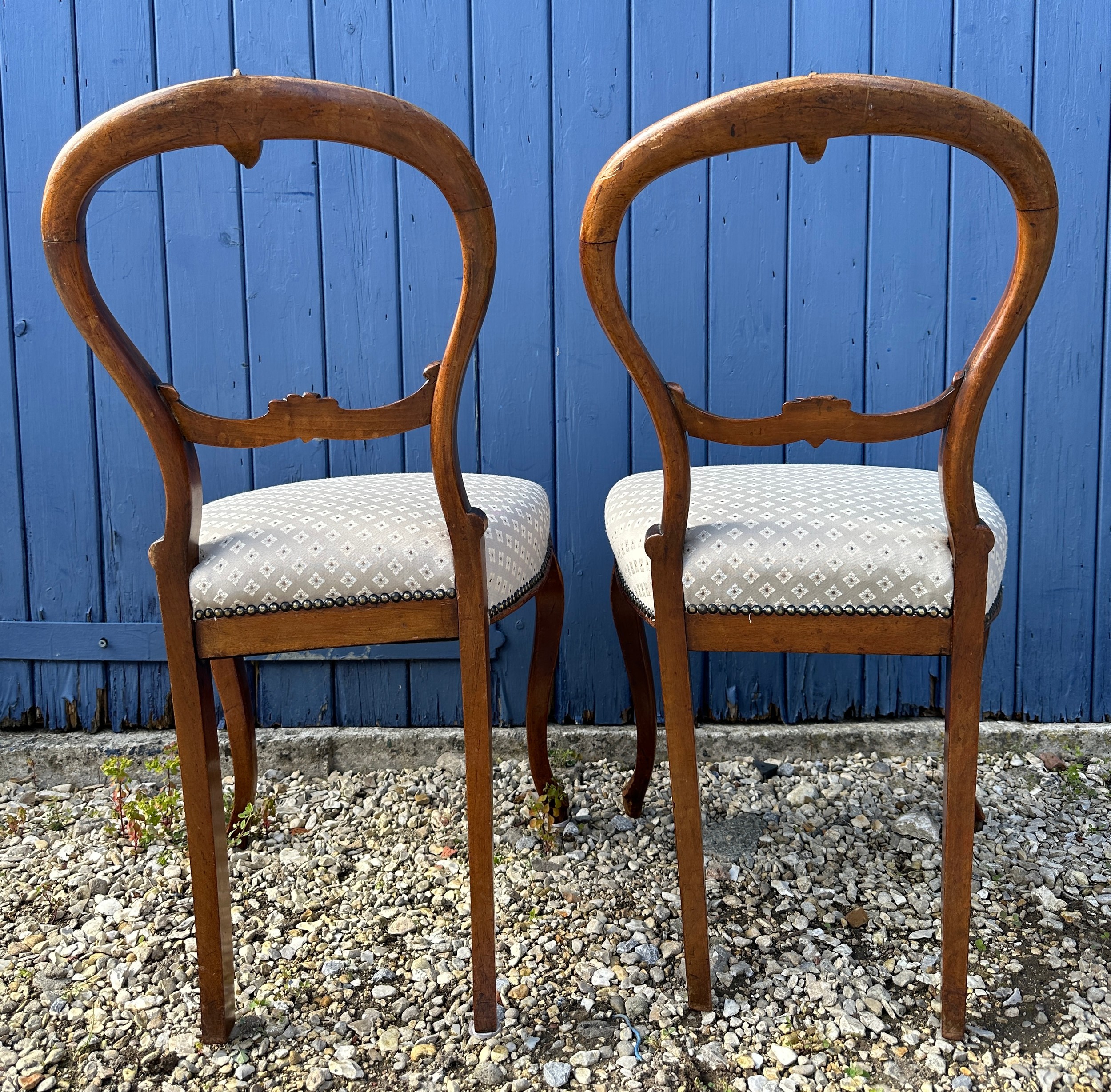 Pair of Victorian mahogany balloon back dining chairs 84cm h approx 46cm to seat. - Image 4 of 6