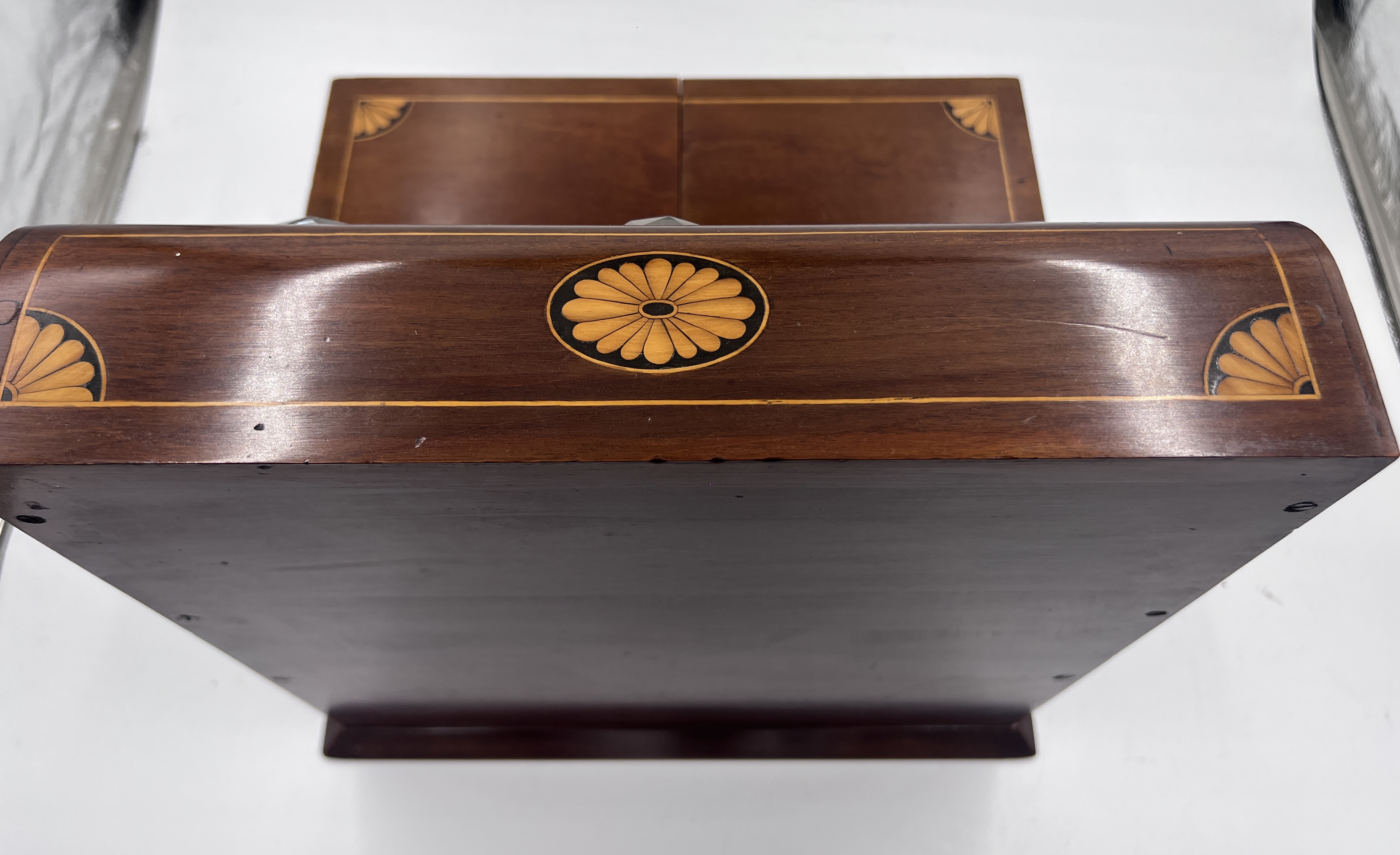 An Edwardian mahogany inlaid cut glass tantalus and games box containing cigar cutter, silver plated - Image 12 of 14
